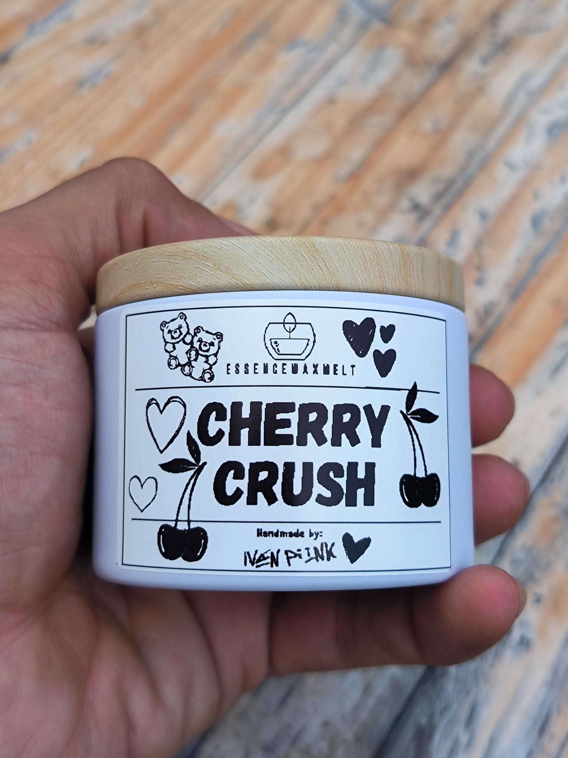 Vela Aromática Enlatada 🍒 Cherry Crush 100g | Cera Ecológica Hecha a Mano